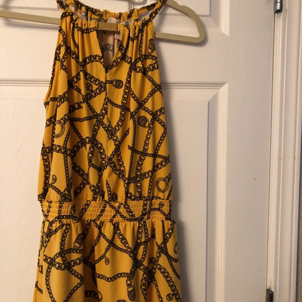 Sleeveless Michael Kors top